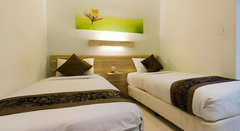 Life Puri Hotel Surabaya Gubeng Exteriér fotografie